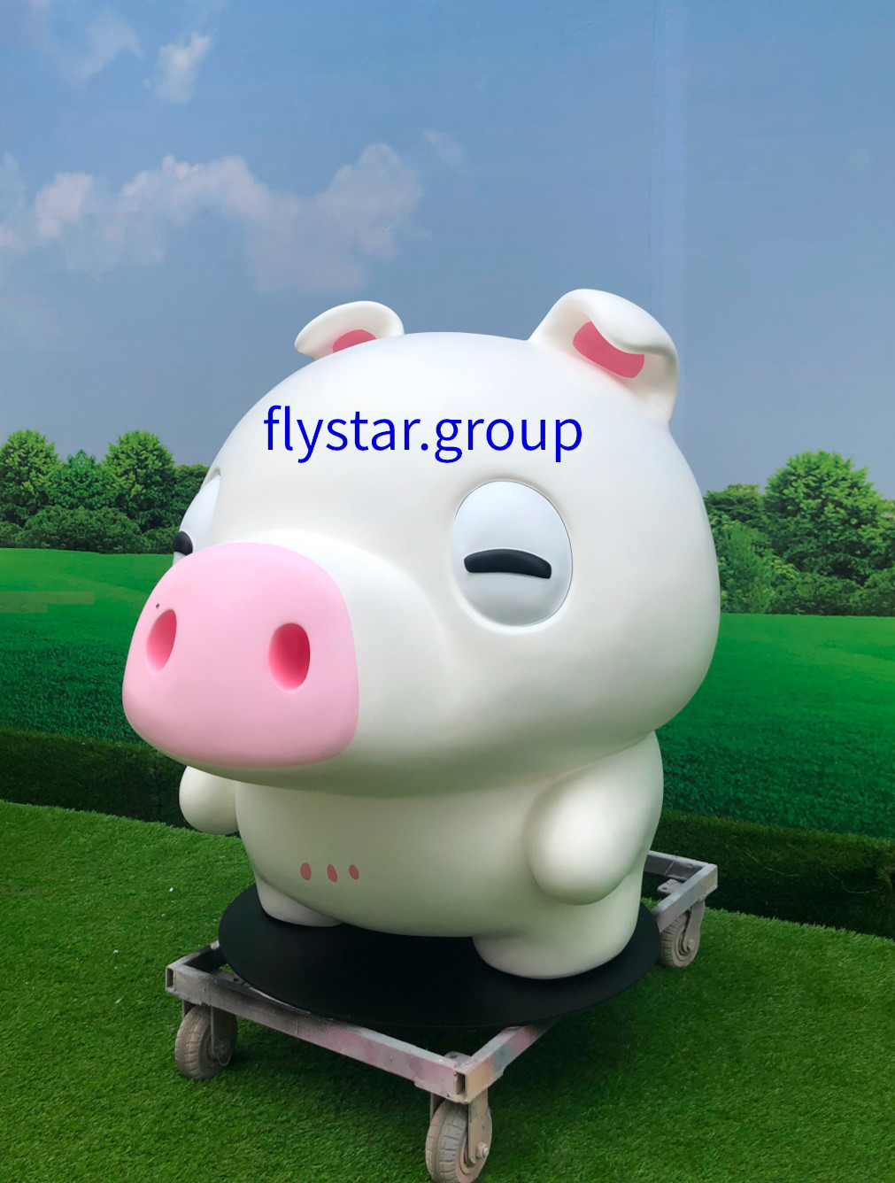 Fibre Reinforced Plastics (FRP) products formative art cartoon piggy